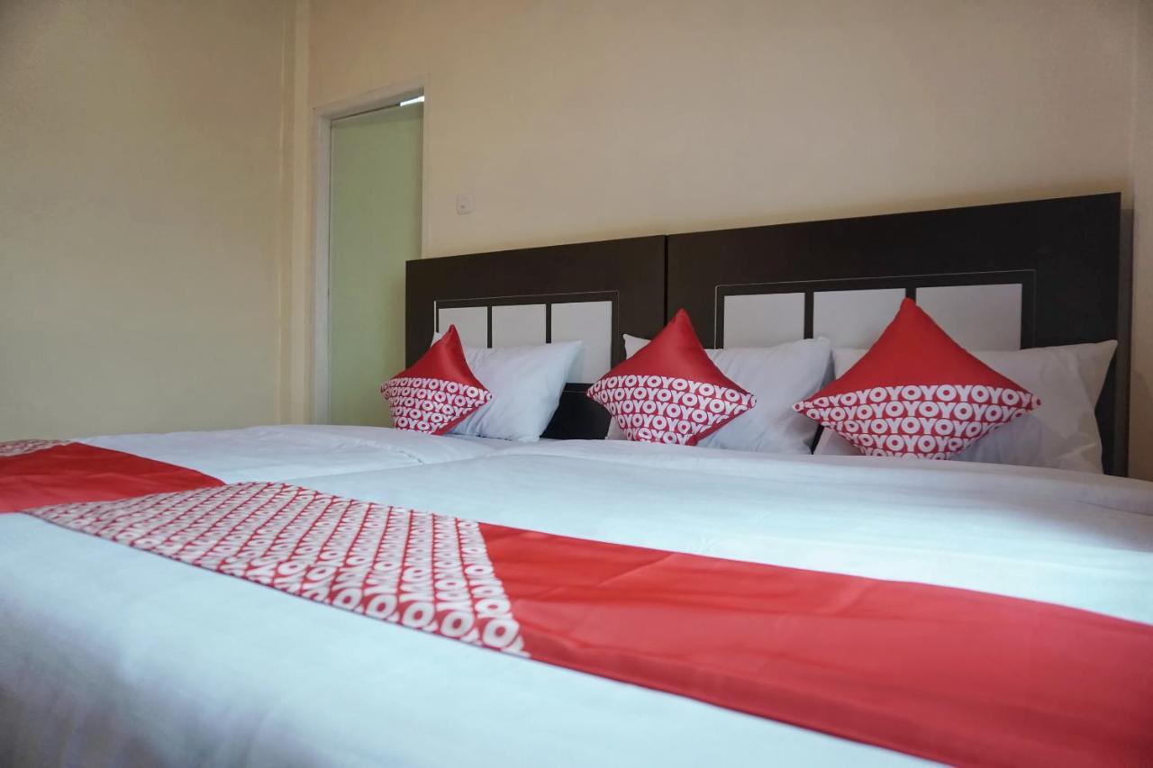 Oyo 1394 Rumaisa Homestay Syariah Pekanbaru Εξωτερικό φωτογραφία