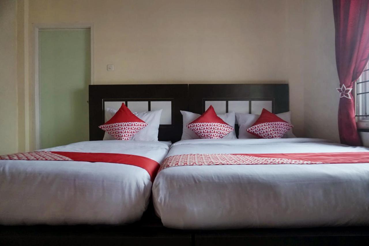 Oyo 1394 Rumaisa Homestay Syariah Pekanbaru Εξωτερικό φωτογραφία
