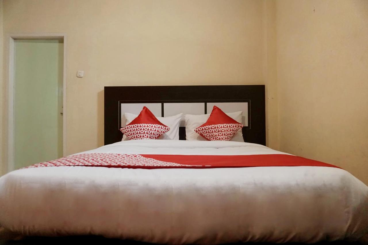 Oyo 1394 Rumaisa Homestay Syariah Pekanbaru Εξωτερικό φωτογραφία